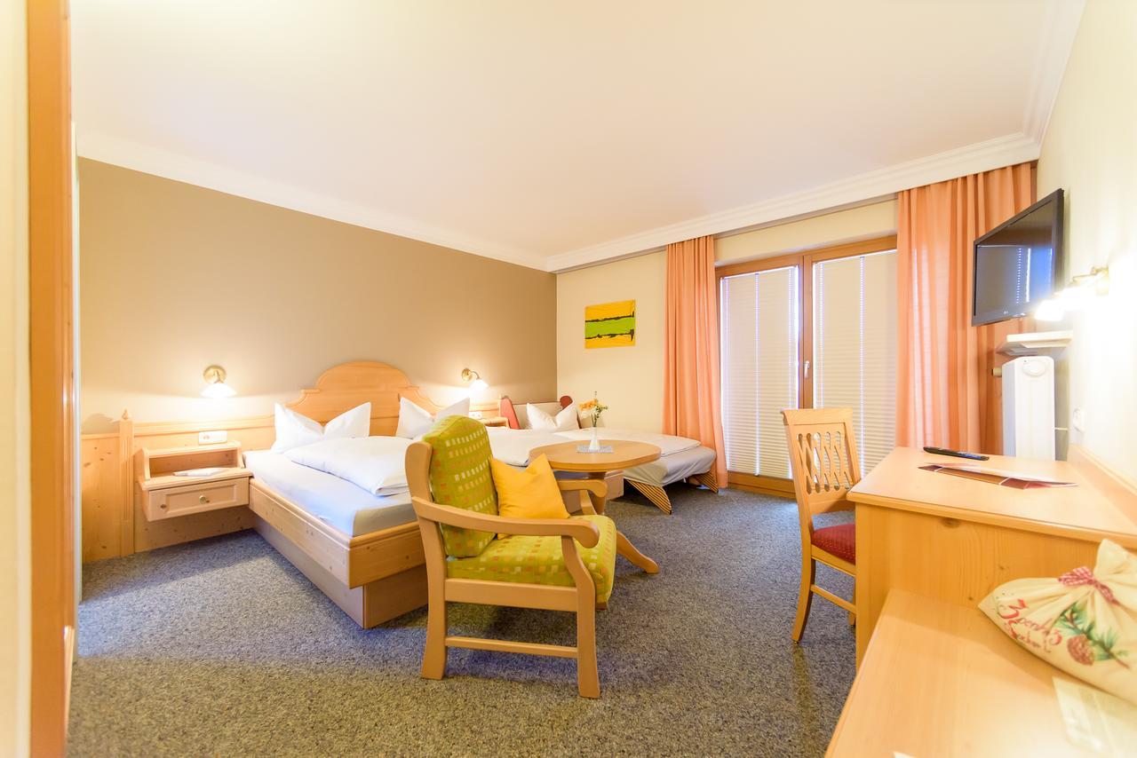 Kleines Hotel Edeltraud Aschau im Chiemgau Luaran gambar